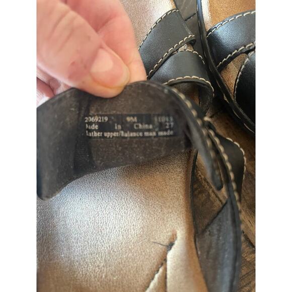 Clarks Leather Slip On Sandals Women 9 Summer Spring Comfort Travel Cruise Trip - Picture 2 of 5